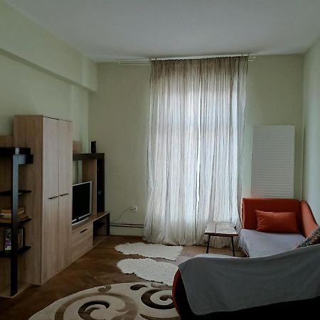 Lovely Apartament In Bucharest, Baba Novac Area Экстерьер фото